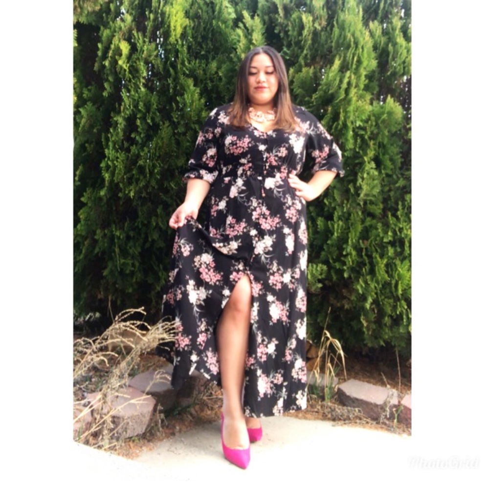 SOLD!!! Maxi floral dress like NEW!